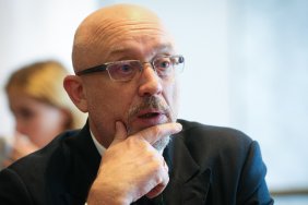 Reznikov on Russia's Recognition of the "LDPR": Is It A New Berlin Wall?