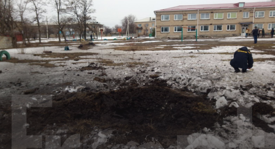Lyceum yard in Lugansk region after the bombing