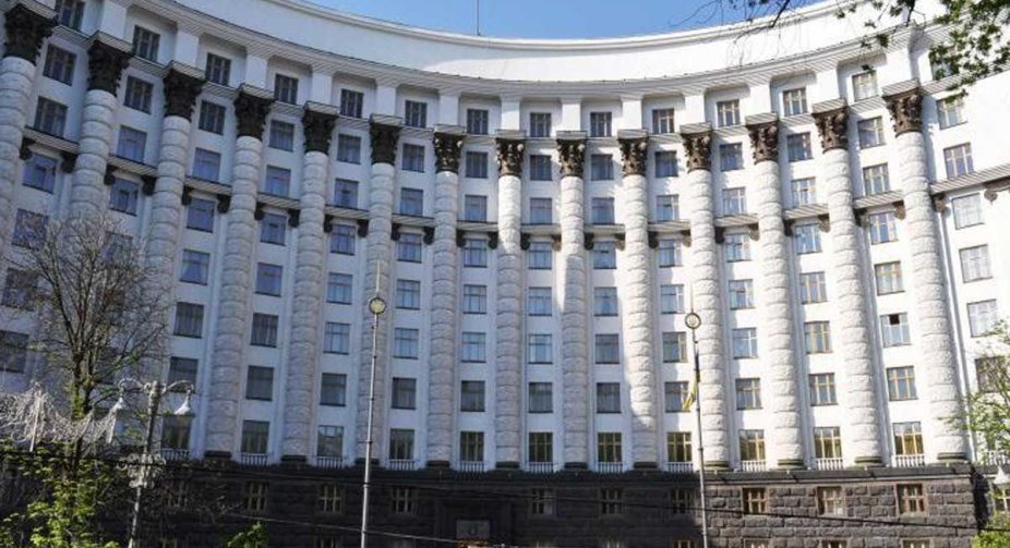 Кабмін вирішив активізувати евакуацію підприємств на захід України