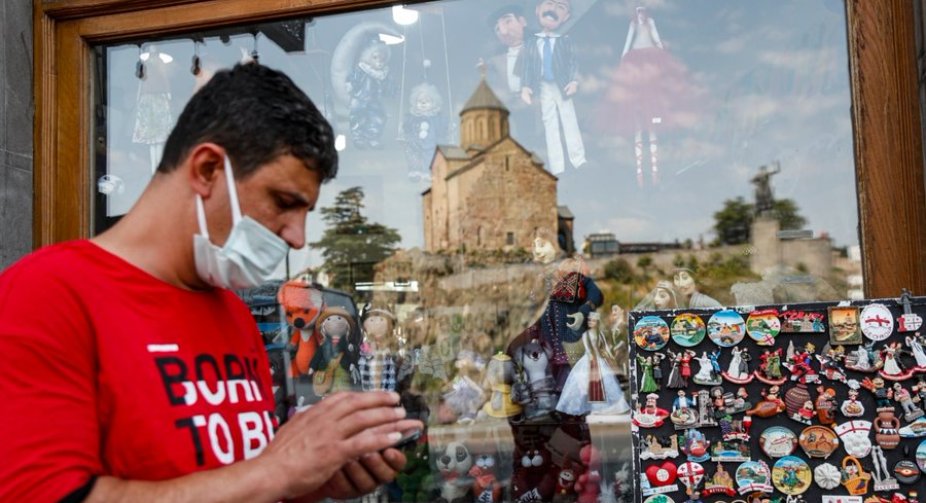 Wearing masks on the street is abolished in Georgia