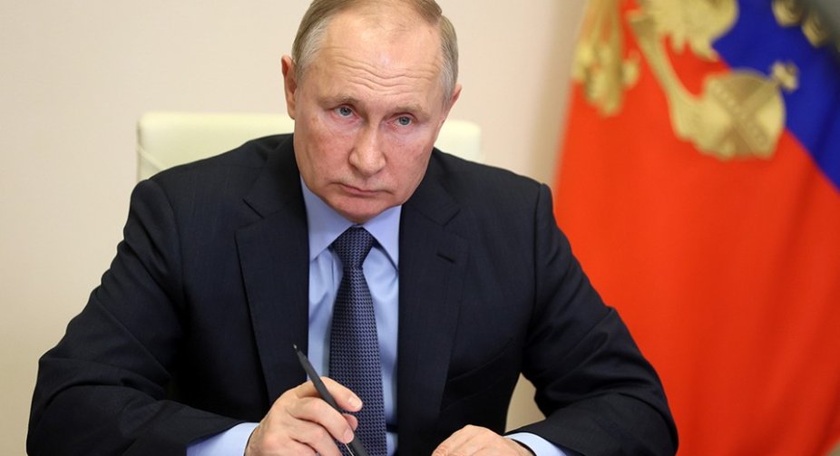 Putin instructed to urgently switch to ruble payments for gas supplies to Europe