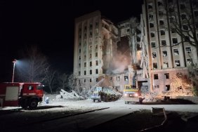 Ворожий удар по Миколаївській ОДА: кількість жертв зросла до 24