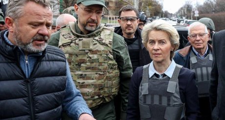 Josep Borrell, Ursula von der Leyen and the Prime Minister of Slovakia Eduard Heger in Bucha