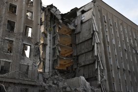 Число жертв обстрілу Миколаївської ОДА зросло до 35