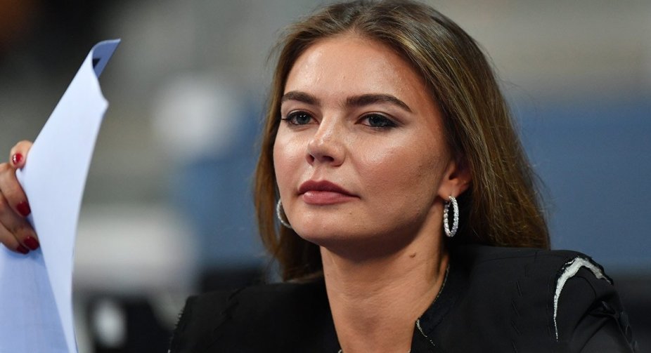 Британія ввела санкції проти Аліни Кабаєвої та колишньої дружини Путіна
