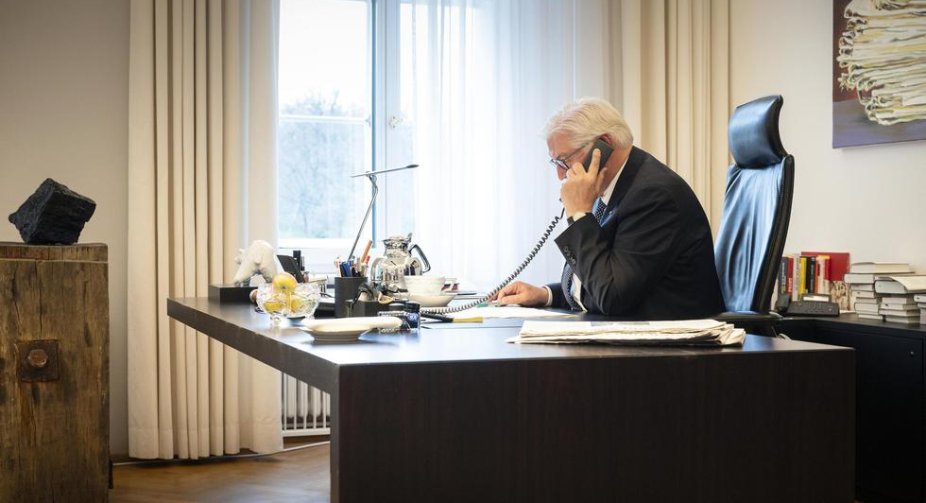 Irritation is a thing of the past - Steinmeier's office about his conversation with Zelensky