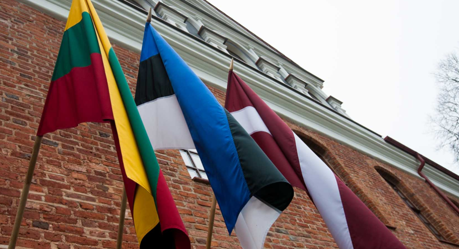 Baltic foreign ministers arrive in Ukraine to complete visit interrupted by Russian invasion  
