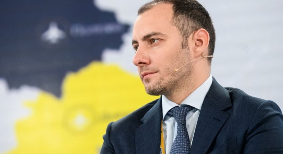 Україна та Польща домовилися про бездозвільний проїзд вантажівок з паливом
