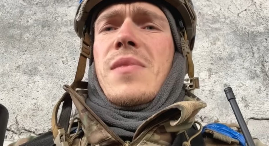 "Виконуємо наказ найвищого командування" - командир "Азова" звернувся до українців
