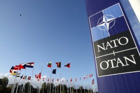 НАТО: війна України з РФ закінчиться переговорами
