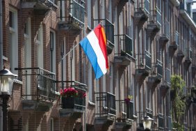 Netherlands insists on "fair and strict conditions" for Ukraine's EU membership - EuObserver   