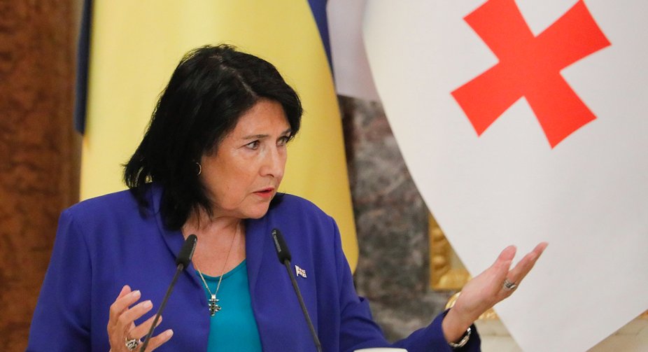 Президент Грузії наполягає на запрошенні Зеленського до парламенту країни