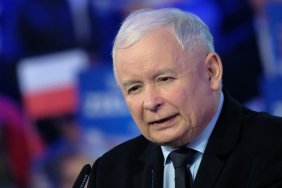 Polish Deputy Prime Minister Kaczynski resigned from his post