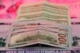 ПриватБанк різко підвищив курс долара та євро карткам: скільки коштує валюта