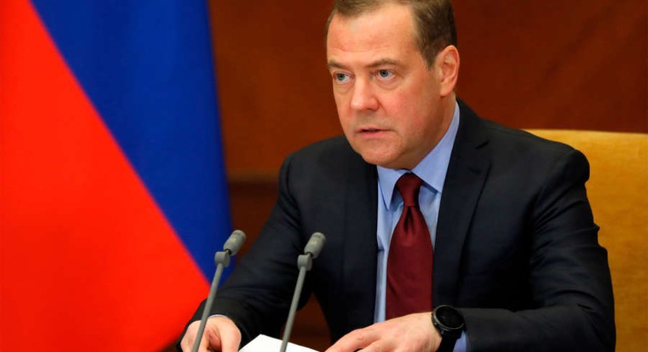 У МЗС України відповіли на погрози Медведєва ядерною зброєю