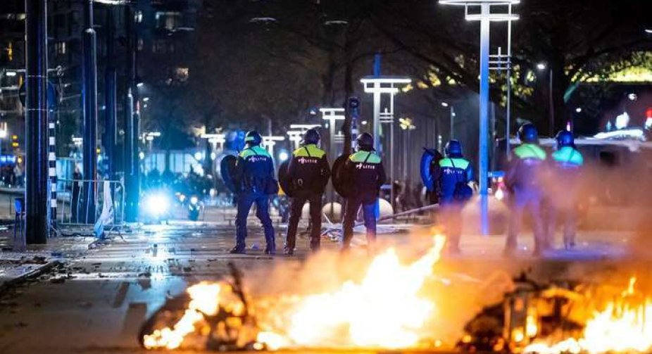 Dutch police opened fire on protesting farmers