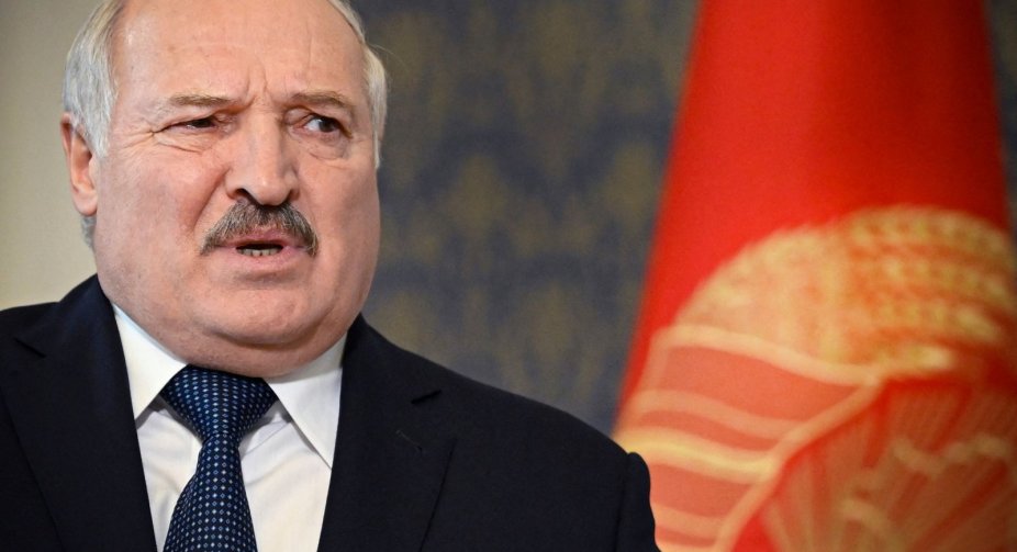 Лукашенко запевнив, що не планує нападу, а Білорусь "не буде бомбити" Україну