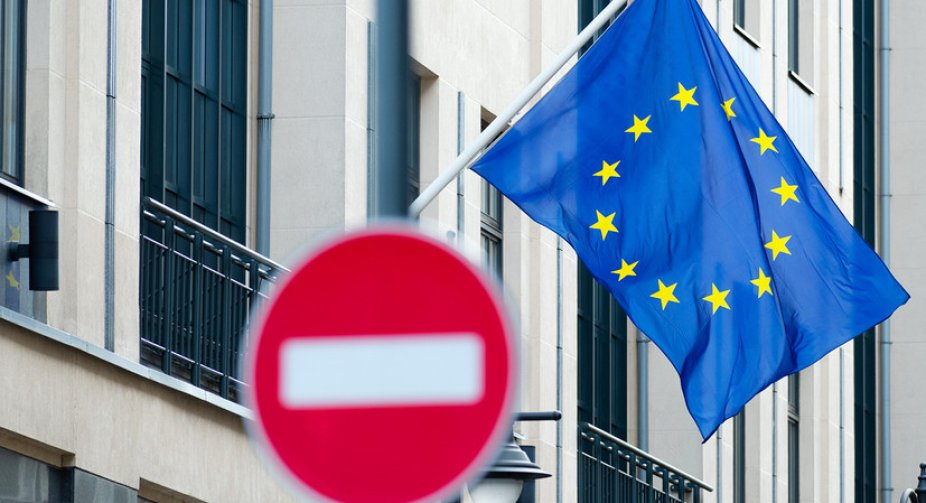 У парламентах семи країн ЄС закликали до нових санкцій проти Росії, у тому числі візових