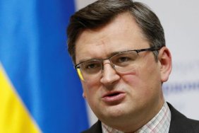 Kuleba urged the EU and G7 countries to stop issuing visas to Russians