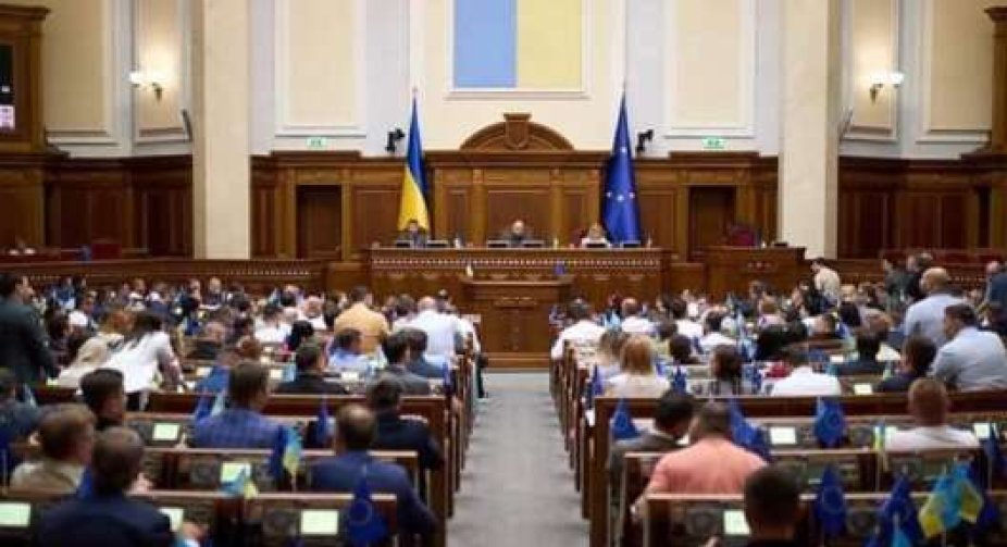 Мінімалка для нардепів: Зеленський відповів на петицію