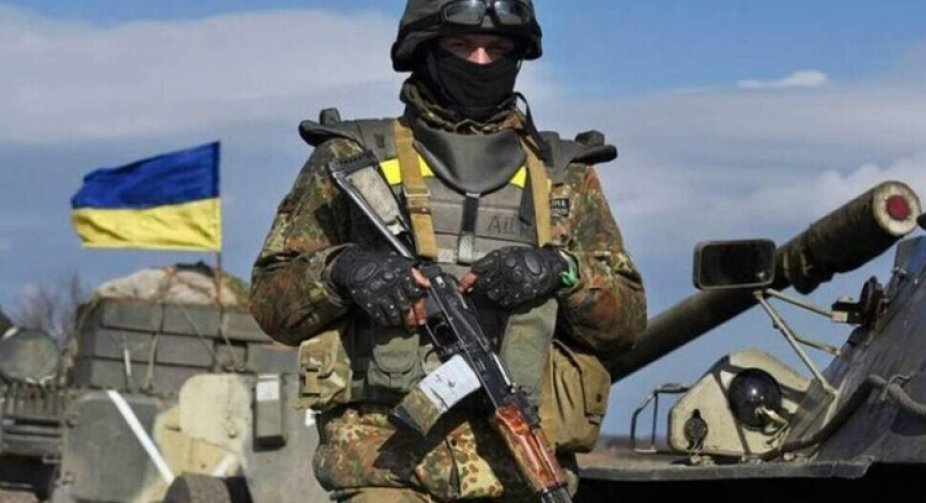 Активні бої на Донбасі та влучний удар по росіянах на півдні: карти боїв на ранок