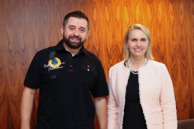 Посол США в Україні: Я висловила своє захоплення вражаючою мужністю, духом і винахідливістю українців