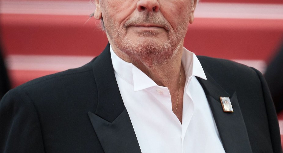 Alain Delon will interview Volodymyr Zelenskiy