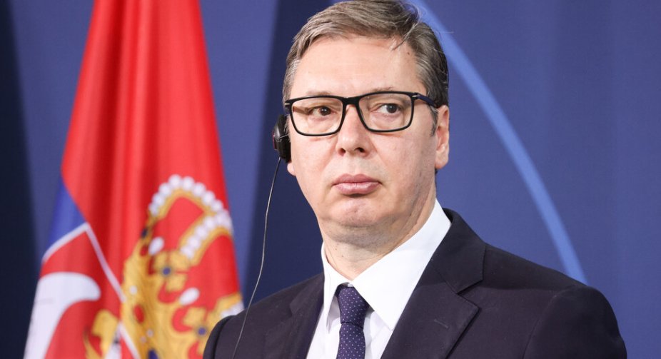 Вучич українському послу: не дозволимо "зверхньо тиснути" на Сербію