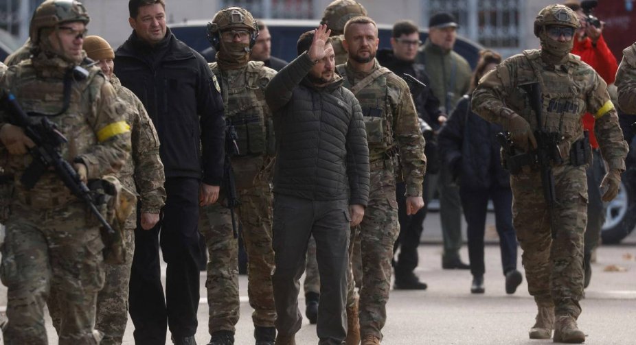 Зеленський приїхав до звільненого Херсону – Reuters