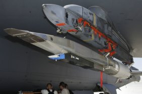 США успішно випробували прототип гіперзвукової ракети класу "повітря-земля"