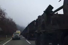 З сербського боку кордону з Косово звели барикади, заблокувавши рух  
