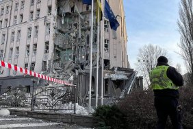 Кличко: у трьох районах Києва пролунали вибухи, є жертва, 7 поранених