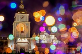 Українці розповіли, яких подарунків хотіли б на Новий рік для себе та країни