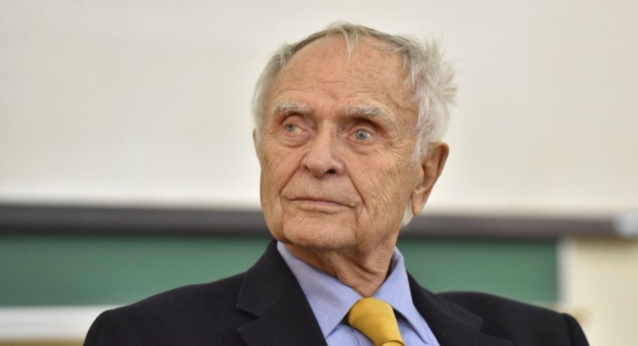 Помер легендарний український поет Дмитро Павличко