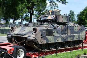 Пакет озброєнь США для України включатиме 50 бойових машин Bradley — Reuters