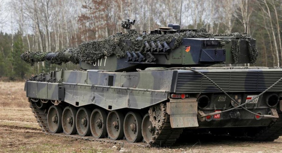 Польща передала Україні перші танки Leopard