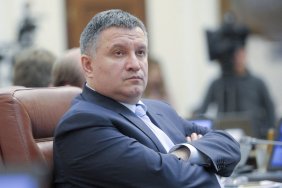 Падіння вертольота у Броварах: правоохоронці прийшли з обшуками до Авакова