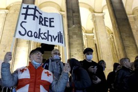 Партія Саакашвілі оголосила бойкот парламенту через стан екс-президента в ув'язненні