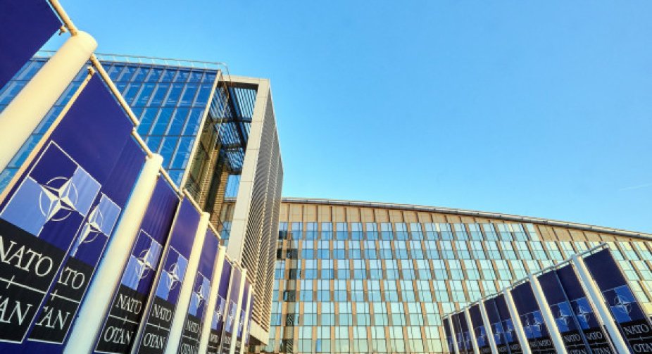 Вперше у тристоронньому форматі: Столтенберг зустрінеться з Кулебою та Боррелем 21 лютого