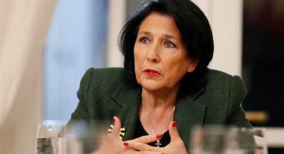 Президент Грузії цинічно звинуватила Саакашвілі у "підриві репутації" країни