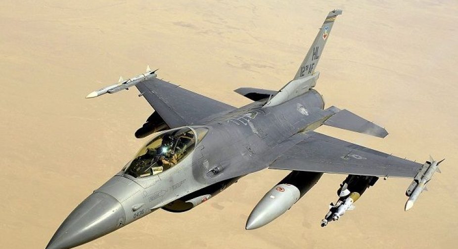 Сенатори США від обох партій тиснуть на Пентагон щодо відправлення F-16 в Україну