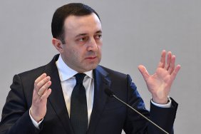 "Люди в сатанинській формі" та "підготовлені провокатори": прем'єр Грузії про протести