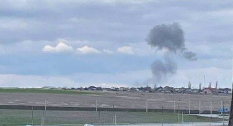 Explosions are heard in the occupied Crimea near Simferopol