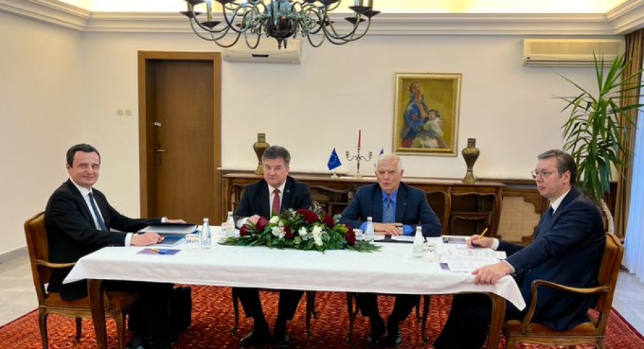 Сербія та Косово досягли угоди про нормалізацію відносин