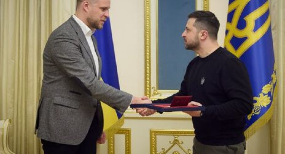 "Ми цього ніколи не забудемо". Зеленський вручив главі МЗС Литви орден за підтримку України