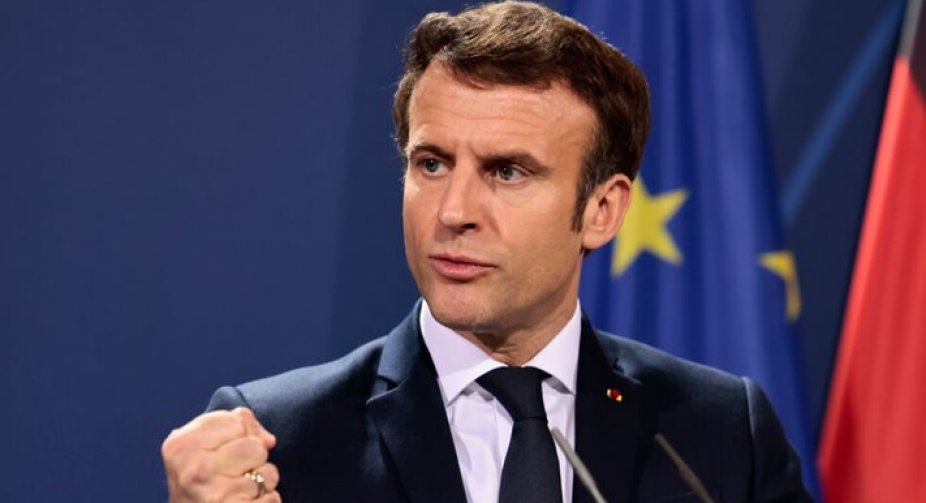 Macron is not yet planning to dissolve the parliament or a referendum on the pension reform - mass media
