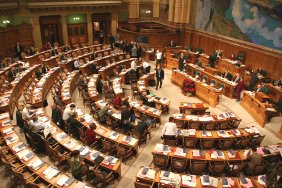 Парламент Швейцарії припинив розгляд питання реекспорту зброї до наступного року