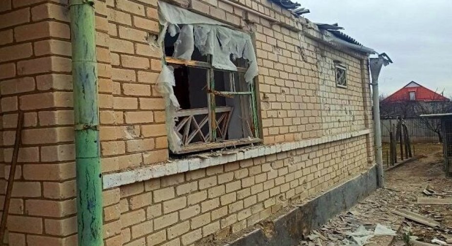 Rashists shelled a village near Kherson.  There are wounded, a woman lost her arm