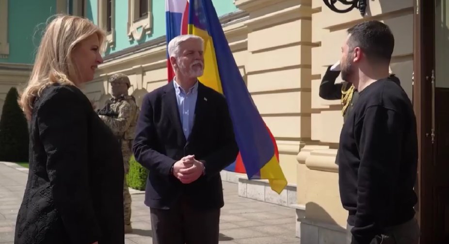 Зеленський зустрівся з президентами Чехії та Словаччини