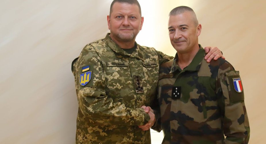The top French general arrived in Ukraine for the first time and met with Zaluzhny